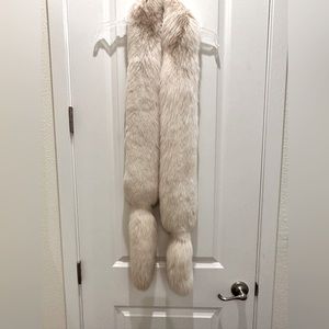 Ranch Fox Fur Stole with Tail Tassels. Champagne cream color